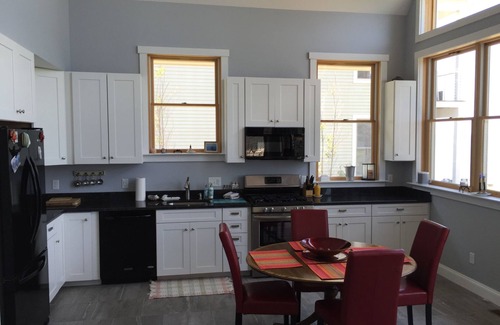 Tilghman Cottage | Family Friendly Cottage - Waterfront. Spectacular Sunsets over Chesapeake Bay