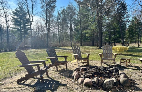 Nekoosa Cabin | Family Friendly Deep Water Getaway - Close to Sand Valley Golf Courses