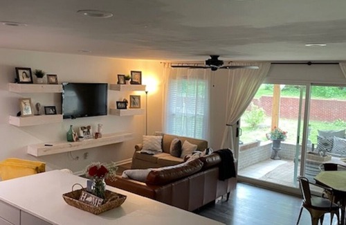 Hayfield Dundee House | Family Friendly Derby City Getaway - minutes from track and festival grounds
