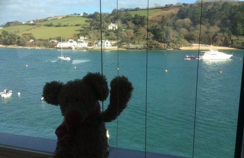 Salcombe Villa | Family friendly five bedroom villa overlooking Salcombe’s beautiful estuary ☀️⛵️🏝️