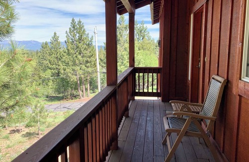 Truckee Condo | Family Friendly, Gorgeous Views and steps to Tahoe Donner Ski Hill