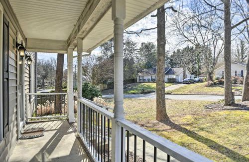 Greensboro House | Family Friendly Greensboro Home Pets Welcome