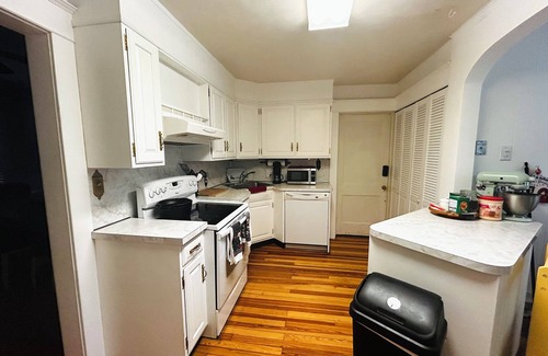 Morrisville House | Family-Friendly Home ✔️Near Sesame Place ✔️2 King Beds ✔️Accessible 1st floor unit