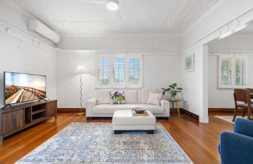 West End House | Family-Friendly Home in Vibrant West End