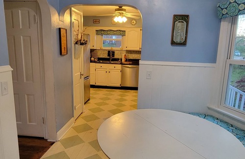 Roselawn Finance House | Family friendly home, centrally located
