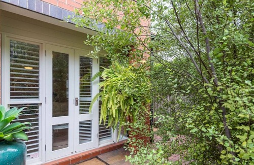 Cremorne Apartment | Family Friendly Home w/ Sydney At Your Doorstep