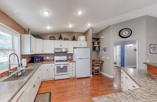 Hailey House | Family-Friendly Home w/WiFi, Gas Grill, & Patio - Close to Ketchum & Sun Valley