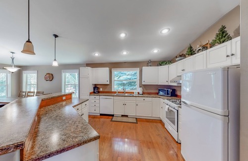 Hailey House | Family-Friendly Home w/WiFi, Gas Grill, & Patio - Close to Ketchum & Sun Valley
