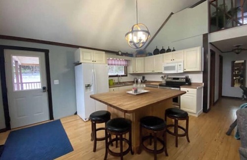 Morrisville Cottage | Family-friendly, hot tub, full kitchen, 4 bedroom, deck, yard, dogs allowed.