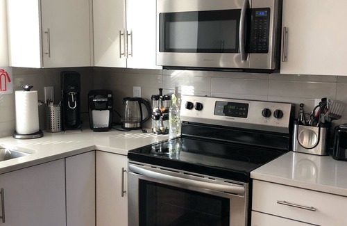 Renfrew-Collingwood House | Family friendly house w/ Park & Mountain View