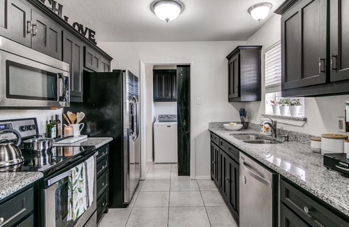 Rockwall House | Family Friendly House with Excellent Deck and Patio