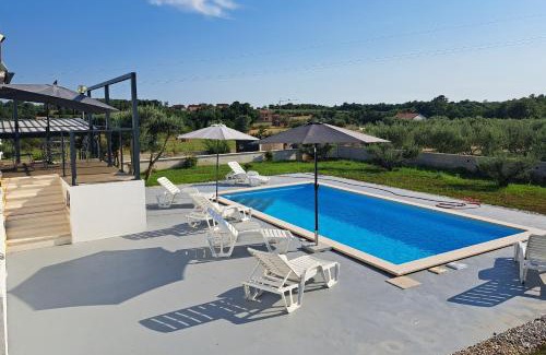 Farini House | Family friendly house with a swimming pool Visnjan, Central Istria - Sredisnja Istra - 22837