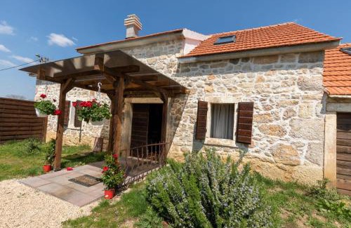 Bogatic House | Family friendly house with a swimming pool Bogatic, Krka - 17168