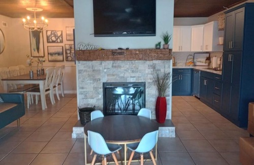 Cullman House | Family Friendly Lake House