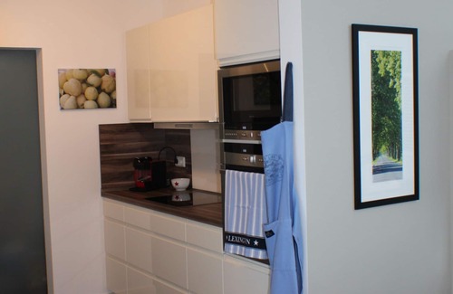 Trent Villa | Family-friendly lake view villa in a class of its own