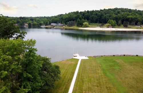 Treasure Lake House | Family Friendly Lakefront at Treasure Lake. Outstanding Lake and Beach Views!