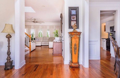Town Center House | Family Friendly Mansion- Off of Barrett Pkw Costco I-75