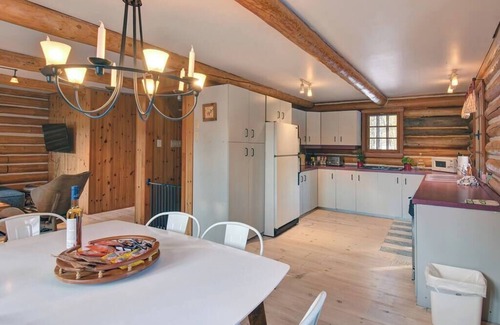 Lac-Superieur Ski Chalet | Family Friendly Private Tremblant Versant Nord