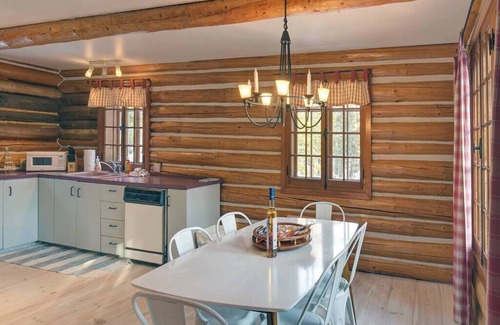 Lac-Superieur Ski Chalet | Family Friendly Private Tremblant Versant Nord