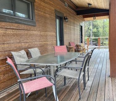 Alma House | Family Friendly, Pet Friendly, New Build, 20 mi to Breckenridge - Lamplighter Lodge