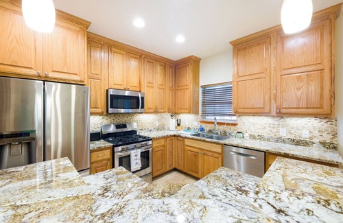 Fulton House | Family Friendly Private Pool Near Rockport Beach and Fulton Mansion
