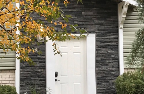 Aurora House | Family-friendly, private HALF a house, warm & cozy