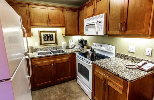 Little Tuscany Condo | Family-Friendly Resort! Pool, Hot tub!