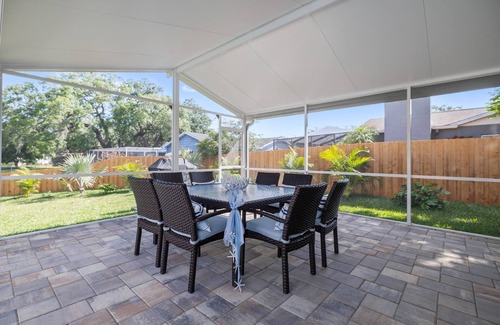 Embassy Hills House | Family-Friendly Retreat w/Heated Pool, Fishing Pond, Bikes, BBQ, Gourmet Kitchen & Kid Essentials