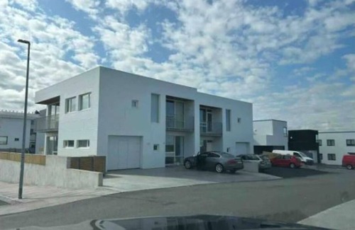 Reykjavik House | Family-Friendly Retreat with Sunny Patio, BBQ & Near to Reykjavik’s Attractions
