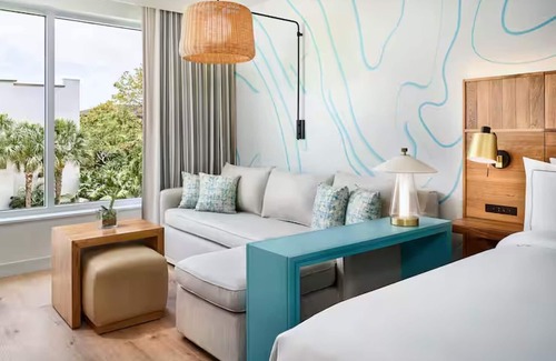 Marathon Hotel | Family-Friendly Room Perfect for Beachside Relaxation! Outdoor Pool!