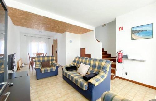 Aljezur House | Family-Friendly Semi-Detached House in Aljezur #1865