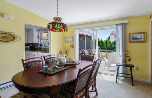 Westerly House | Family friendly: Sept - Nov 2025! Golf view. 5 min drive to beach.