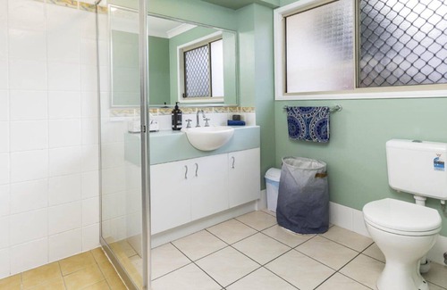 Bellara House | FAMILY FRIENDLY TOWNHOUSE IN BELLARA