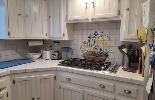 Old Towne House | Family Friendly Vacation Beach House-2 Minute Walk to the Beach