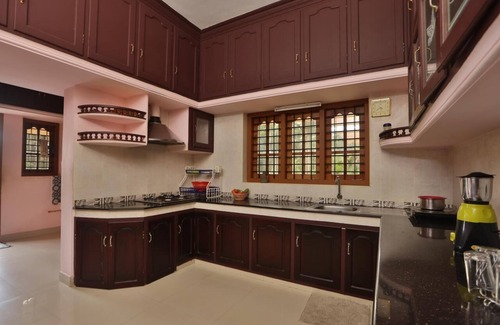 Kuttattukulam Villa | Family-friendly villa with relaxing pool in Ernakulam