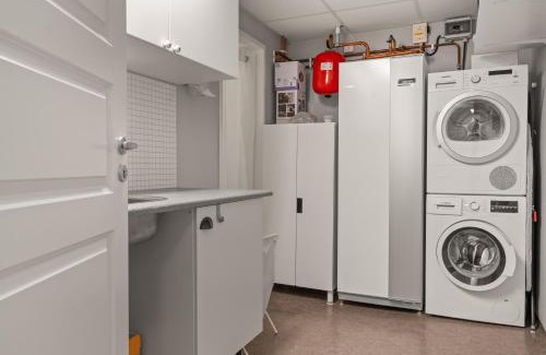 Katrineholm Villa | Family Friendly Villa near the Water