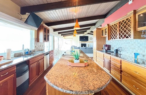 Potlatch House | Family-Friendly Waterfront Stay on Hood Canal