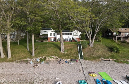 Town of Chesterfield House | Family fun at This Beautiful Lakefront Adirondack Camp