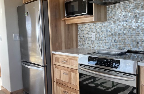 Copalis Beach House | Family Fun Near Ocean Shores—Hot Tub, Elevator & Easy Dune Walk to Beach