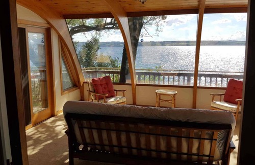 Romulus House | Family fun, wine tours and beautiful sunsets