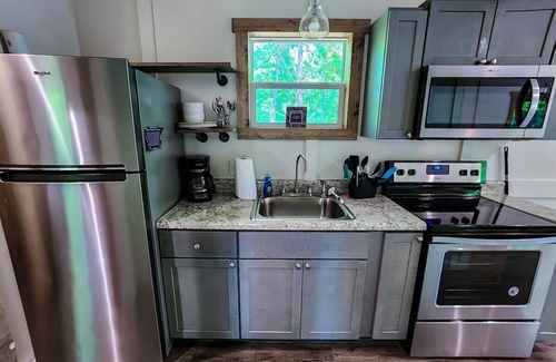 Guntersville Apartment | Family Get Away Tiny House Cabin with Bunk Room+Pet Friendly! Lake Guntersville