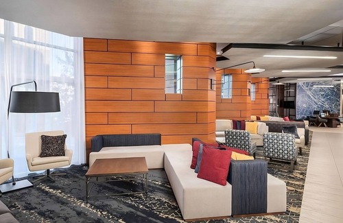 Greenville Downtown Apartment | Family Getaway! 2 Queen Beds w/Indoor Pool and Gym Access, Downtown Views!