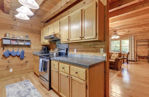 Waynesville Cabin | Family Getaway in a Classic Cozy Log Cabin