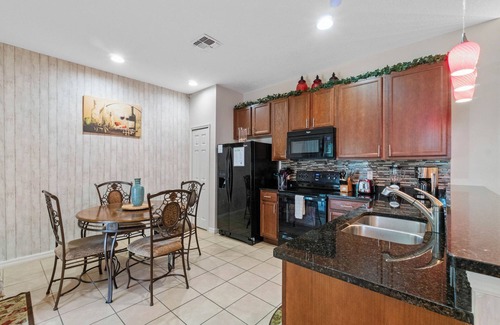 Veranda Palms Resort | Family Getaway: Spacious 6BR with Jacuzzi & Theater