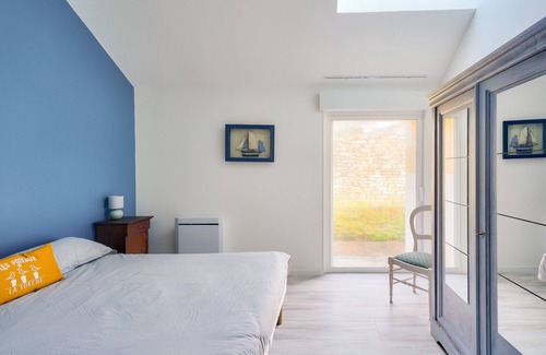 Saint-Guenole House | Family gîte for 14, 400m from the beach