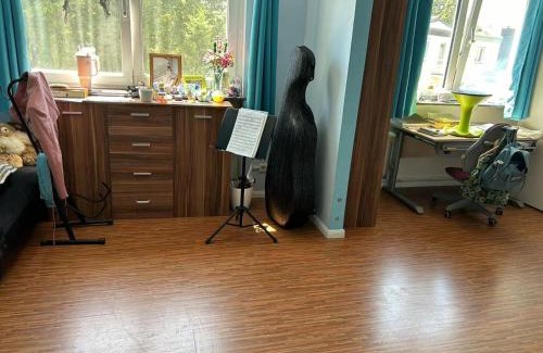 Bad Homburg v.d. Hoehe House | Family Host Joy's home