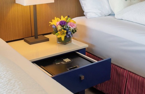 Downtown Portland Hotel | Family Haven at Staypineapple Rose, Two Doubles, Ideal Downtown Stay | 2 Rooms