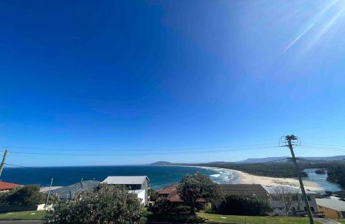 Gerroa House | Family Holiday home with Ocean View