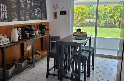 Cypress Lake House | Family Home 15 min. from Fort Myers Beach & Sanibel Island.