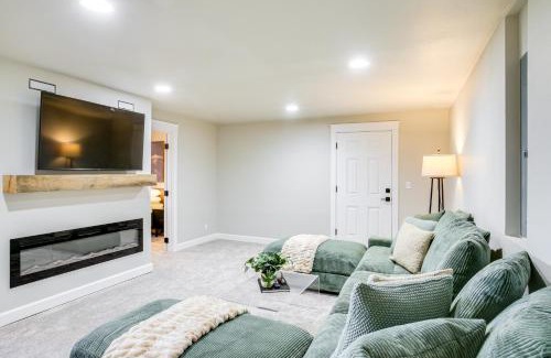 Coeur d'Alene House | Family Home 6 Mi to Dtwn CDA Lake and Sunset Views!
